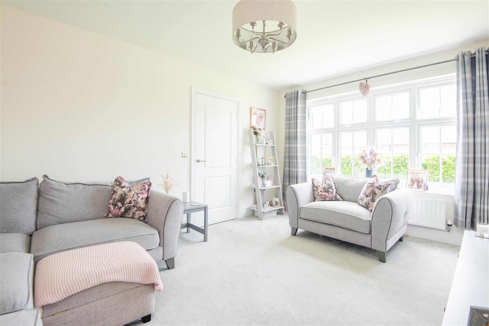 4 bed property in Rook Crescent, Leyland